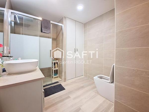 SUPERBE APPARTEMENT T4 PIECES 93 M²