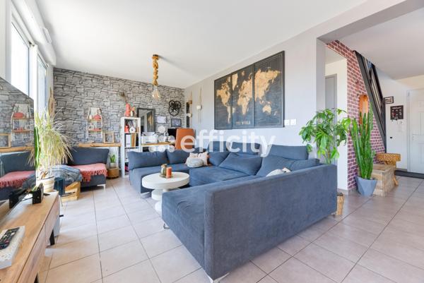 Maison
         5 pièces
        - 103 m² Exclusivité 299 900 € *
