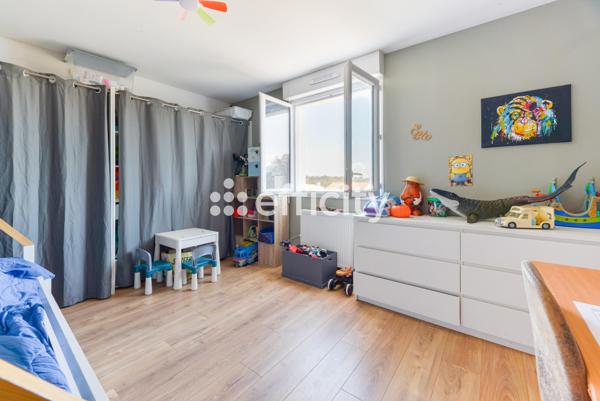 Maison
         5 pièces
        - 103 m² Exclusivité 299 900 € *
