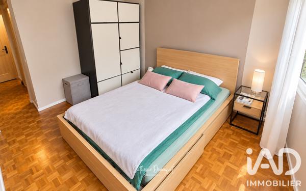 Location studio 63 m² Aubergenville