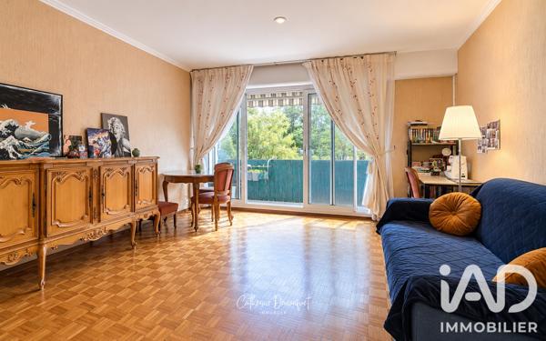 Location studio 63 m² Aubergenville
