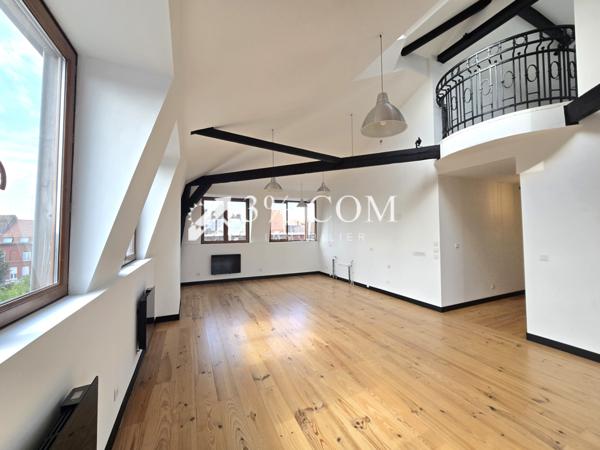 Loft 2 pièce(s) 1 chambre(s) 92 m²