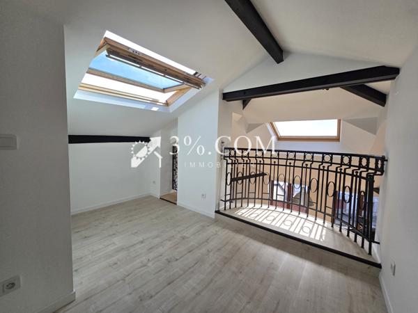 Loft 2 pièce(s) 1 chambre(s) 92 m²