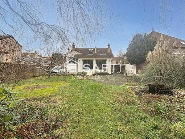 Maison d'architecte au coeur de la ville, 5 chambres, garage jardin sans vis à vis