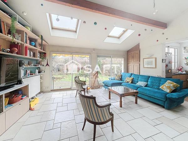 Maison d'architecte au coeur de la ville, 5 chambres, garage jardin sans vis à vis