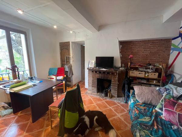 APPARTEMENT T2 EN REZ-DE-JARDIN