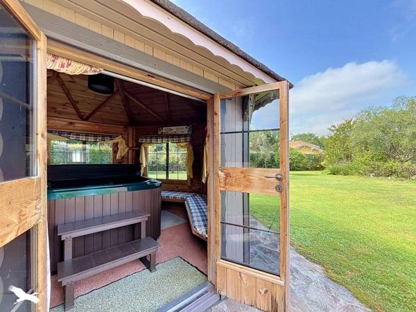 Maison à vendre 810 000 € Azur 5 p 156 m² DPE A