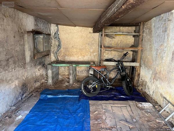 Garage - Parking à vendre à Vivoin dans la Sarthe (72170), ref : 72126-3102