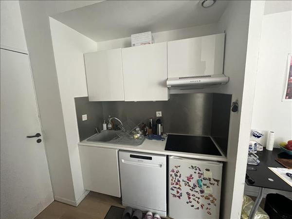 Appartement à louer 377 € CC ANGOULEME 1 pièce 23 m² DPE D