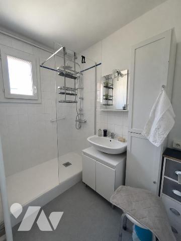 A VENDRE - MAISON DE PLAIN PIED - LAVAL 
