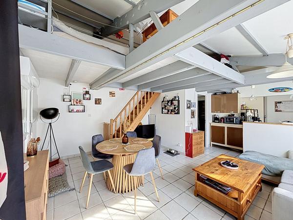 Ensemble immobilier locatif à AYTRE avec 3 appartements