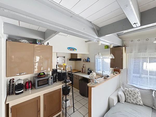 Ensemble immobilier locatif à AYTRE avec 3 appartements
