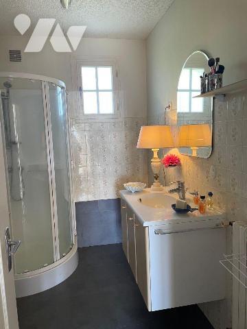 A VENDRE, PLESTIN LES GREVES,

Découvrez cette jolie maison,  située au centre de la commune....