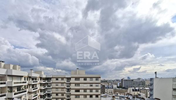 Appartement 11eme et dernier étage avec balcon