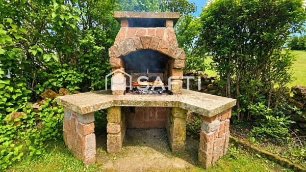 Elégante maison au calme avec vaste jardin arboré