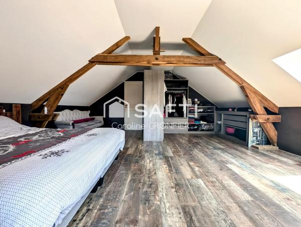 Longère en pierre rénovée avec piscine et atelier