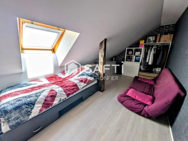 Longère en pierre rénovée avec piscine et atelier