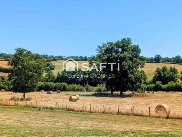 Longère en pierre rénovée avec piscine et atelier