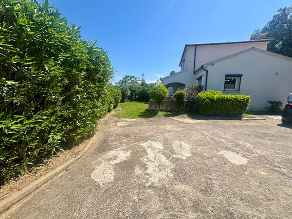 Maison Borgo 5 pièce(s) 212.70 m2