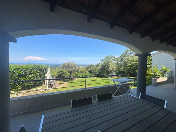 Maison Borgo 5 pièce(s) 212.70 m2