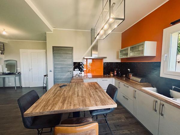 Maison Borgo 5 pièce(s) 212.70 m2