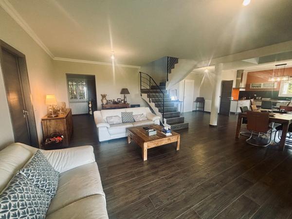 Maison Borgo 5 pièce(s) 212.70 m2