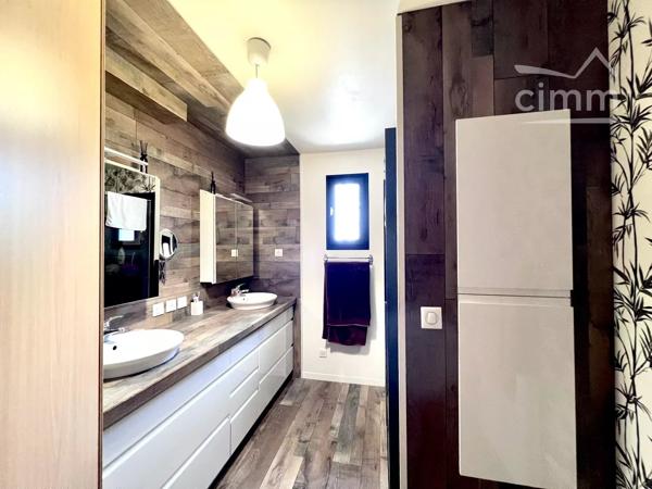 A ST LEU D'ESSERENT: Maison de 130m² confortable et agréable située à 10 minutes de Chantilly et de Gouvieux.
