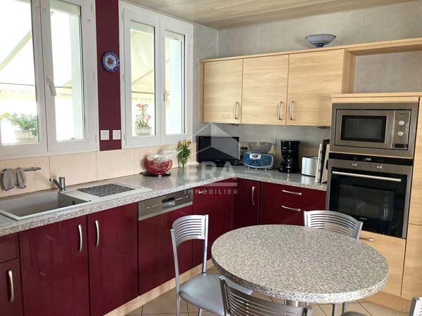 Maison plain pied Lagord , 2 chambres possibilité 3, garage et jardin.