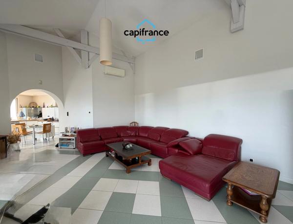 Toulouse 35 min, Roquemaure, villa d’architecte T7, 174 m², garage de 46 m², terrain 7500 m²