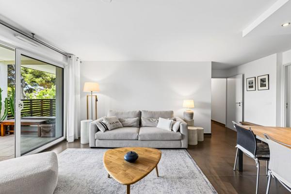 Vente Appartement de luxe Sanary-sur-Mer 3 Pièces 66 m²