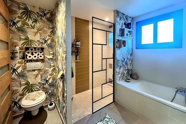 Maison 5 pièce(s) 170 m2 + maison T3 de 66m2, Sainte soulle 17220