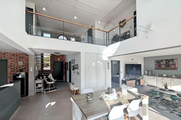 Maison 5 pièce(s) 170 m2 + maison T3 de 66m2, Sainte soulle 17220