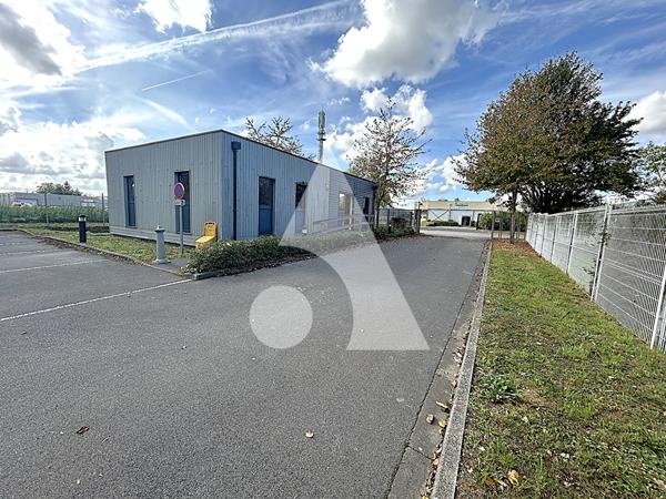 Local commercial 6 pièces 81.67 m2