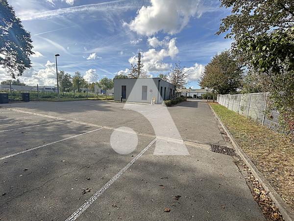 Local commercial 6 pièces 81.67 m2