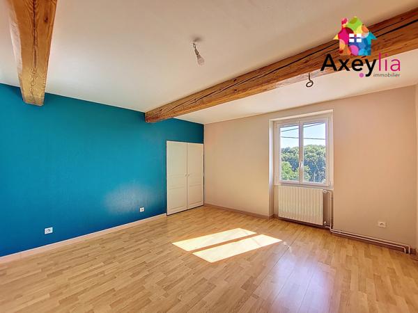 Charlieu (42190) A VENDRE - 5 MIN DE CHARLIEU - MAISON RENOVEE 4 CHAMBRES