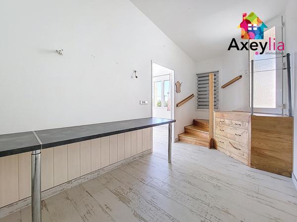 Charlieu (42190) A VENDRE - 5 MIN DE CHARLIEU - MAISON RENOVEE 4 CHAMBRES