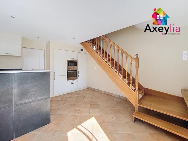 Charlieu (42190) A VENDRE - 5 MIN DE CHARLIEU - MAISON RENOVEE 4 CHAMBRES