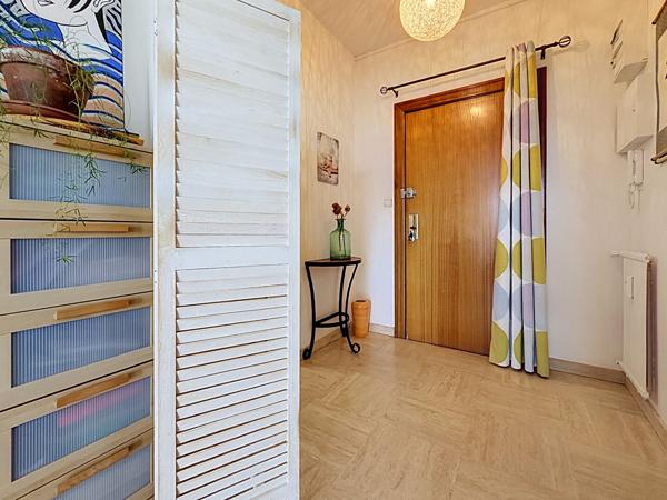 a vendre Grand T2 lumineux avec terrasse à Angers, secteur L'arboretum