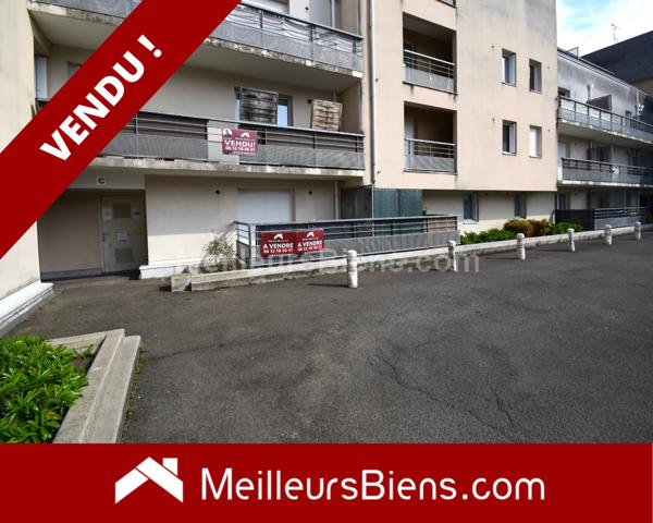  LAVAL - Appartement 2 chambres avec balcon et parking