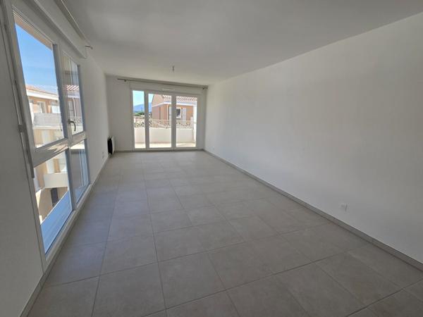 APPARTEMENT T3 NEUF - RESIDENCE SECURISEE - 2 PLACES DE PARKING - ASCENSEUR - BALCON