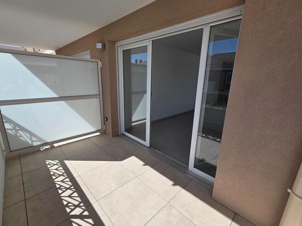 APPARTEMENT T3 NEUF - RESIDENCE SECURISEE - 2 PLACES DE PARKING - ASCENSEUR - BALCON