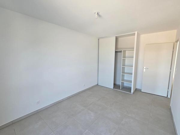 APPARTEMENT T3 NEUF - RESIDENCE SECURISEE - 2 PLACES DE PARKING - ASCENSEUR - BALCON