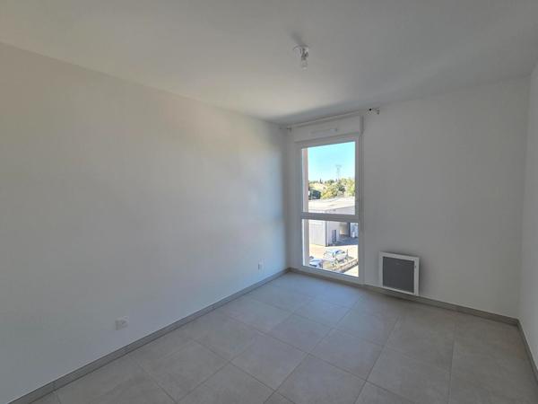 APPARTEMENT T3 NEUF - RESIDENCE SECURISEE - 2 PLACES DE PARKING - ASCENSEUR - BALCON