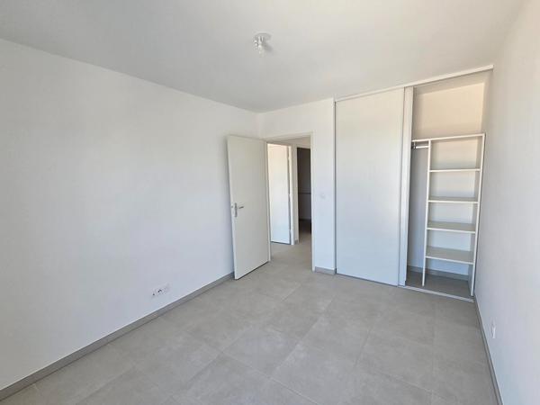 APPARTEMENT T3 NEUF - RESIDENCE SECURISEE - 2 PLACES DE PARKING - ASCENSEUR - BALCON