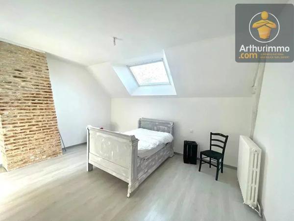 Vente                                                      Maison
                        
                     5 pièces                      214 m2                     à Villorceau