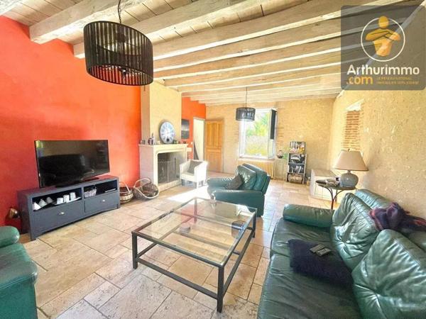 Vente                                                      Maison
                        
                     5 pièces                      214 m2                     à Villorceau