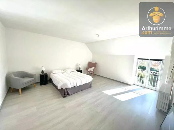 Vente                                                      Maison
                        
                     5 pièces                      214 m2                     à Villorceau