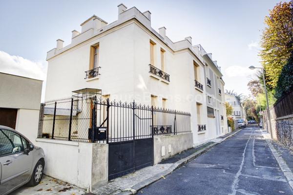 SEVRES BRANCAS Maison 1920  plein sud avec magnifique vue et potentiel d'aménagement!
