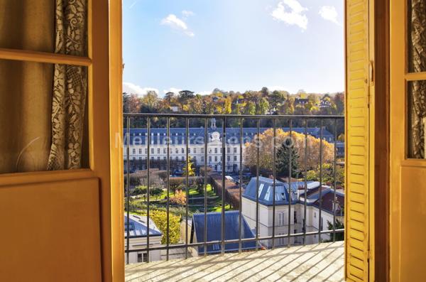 SEVRES BRANCAS Maison 1920  plein sud avec magnifique vue et potentiel d'aménagement!