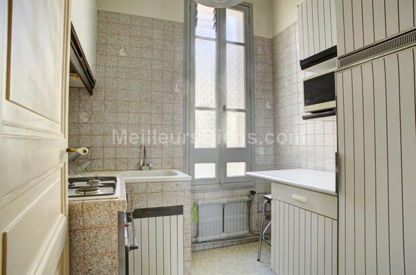 SEVRES BRANCAS Maison 1920  plein sud avec magnifique vue et potentiel d'aménagement!